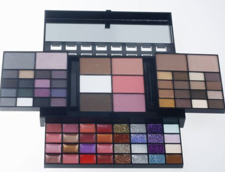 Private Label All In One Makeup Kit  74 Color With Plastic Palette